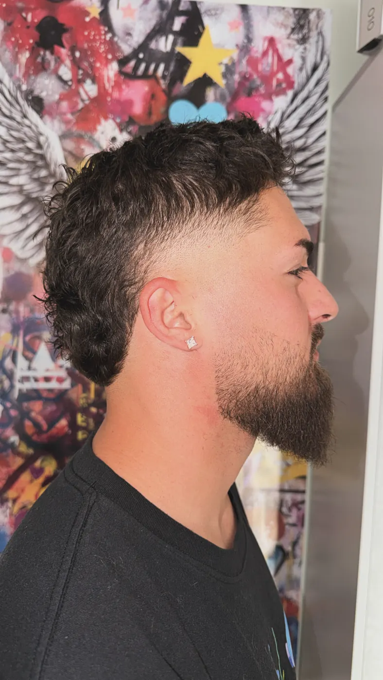 Mullet Fade mit Vollbart – Herrenhaarschnitt in Fislisbach